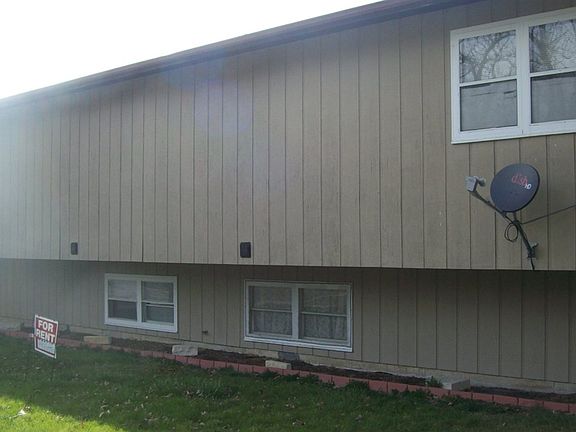 4th image of 447 E Hillcrest Dr #449