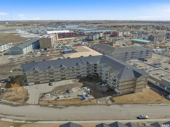 UNIT 105-1621 Dakota DRIVE, Regina, SK S4Z 0A8
