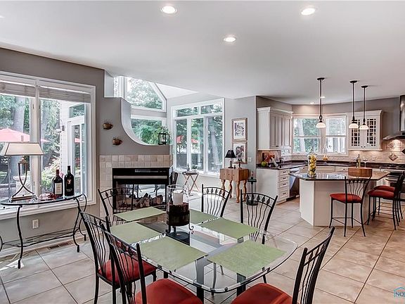 4th image of 7717 Forest Creek Ct