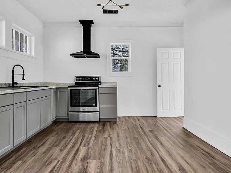 434 SW #K — Photo 7