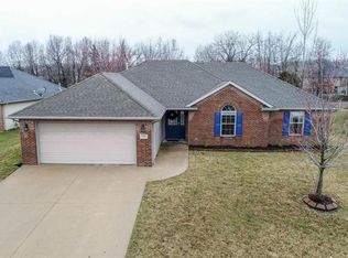 2507 Feldspar Ct, Columbia, MO 65202