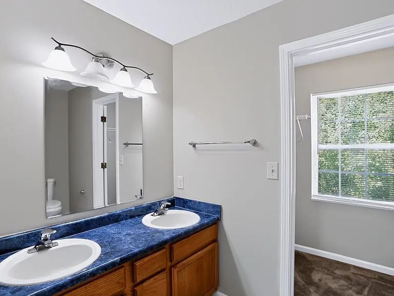 5439 Lake Boggs St — Photo 25