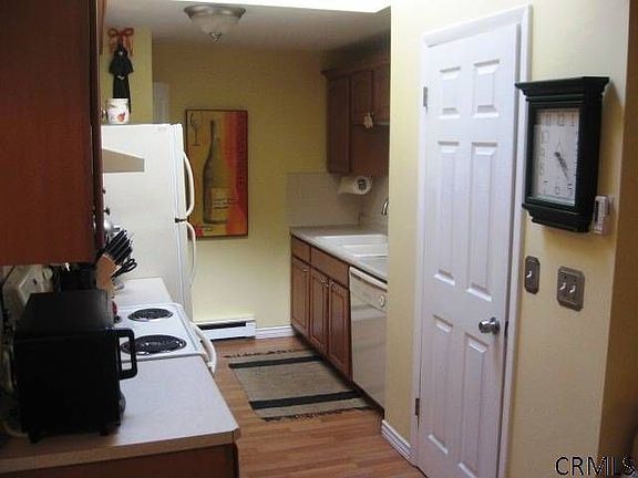 4th image of 27 Arrow Wood Pl