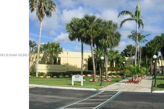 5th image of 8025 SW 107th Ave APT 309