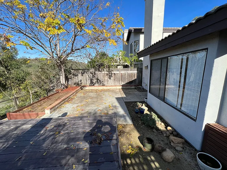 6211 Caminito Del Oeste — Photo 4