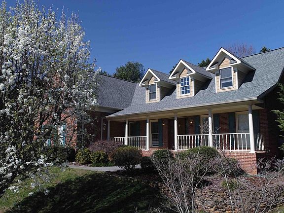 2nd image of 1815 Raven Hill Ct