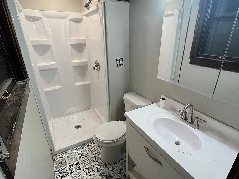 1881 W 33rd Pl — Photo 9