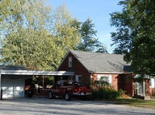 1308 S Center St, Bringhurst, IN 46913