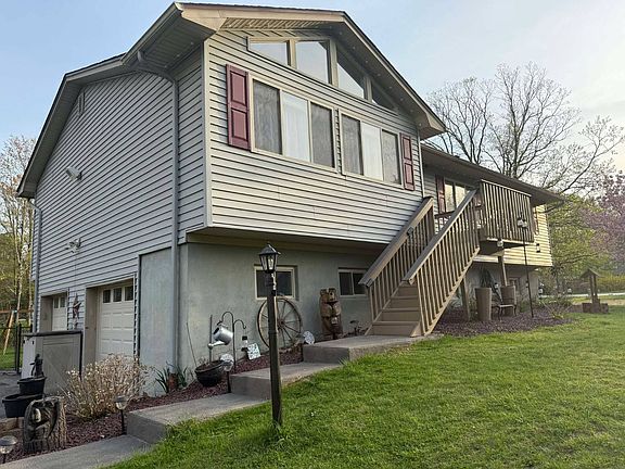 3rd image of 25 Heather Ln