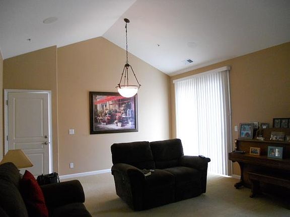 5th image of 847 Cynthia Dr