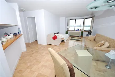 Rented by Luxury Habitat