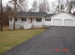 235 Arc Ln, Sparta, TN 38583