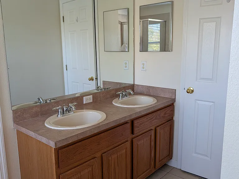 11525 Declaration Dr — Photo 10