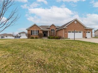1129 Arbor Ln, Troy, OH