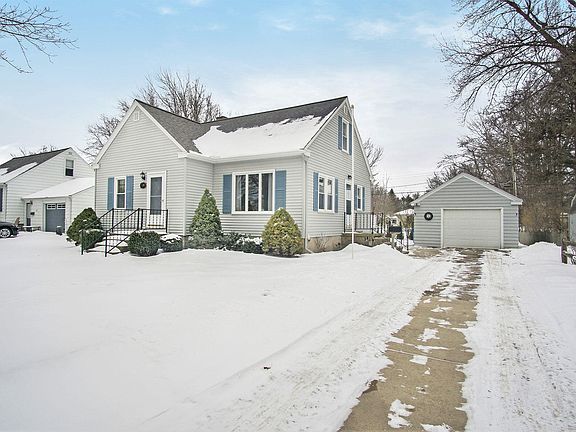 4th image of 1116 Woodlawn Ave