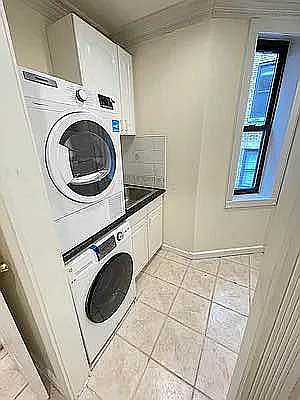 3rd image of 107 E 89th St APT 5C