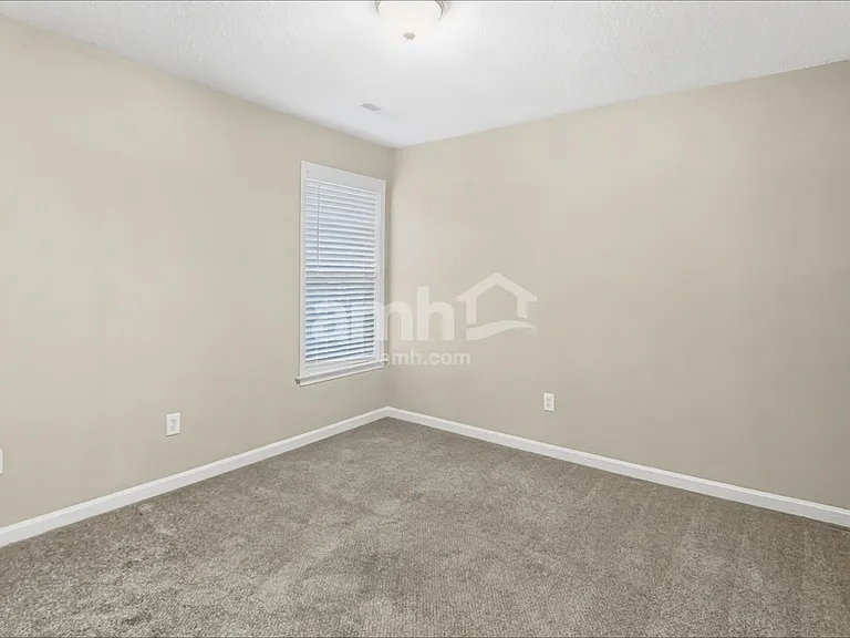 1907 Wheatfield Ct — Photo 13