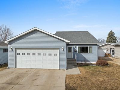 1624 1st St SE, Minot, ND, 58701