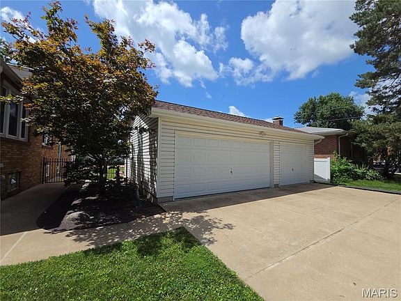 4th image of 7324 Weil Ave