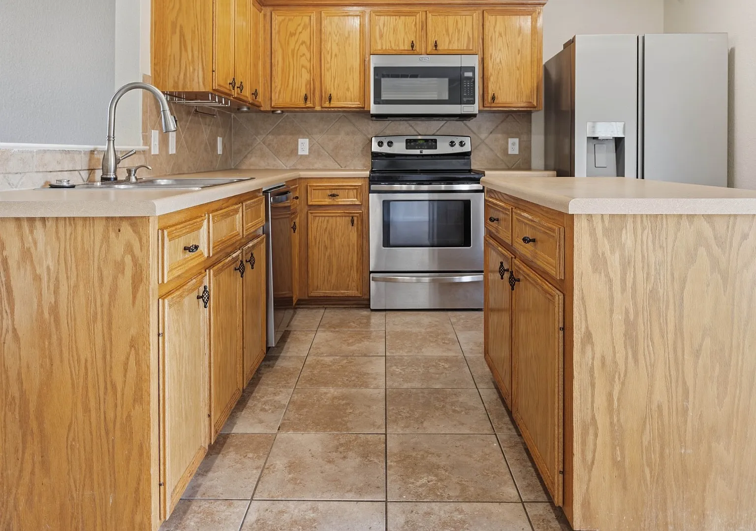 2310 Mikulec Dr — Photo 4