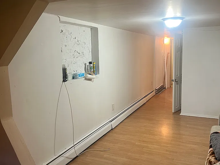 Shepherd Ave — Photo 3