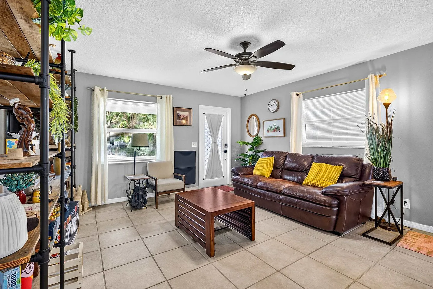 3 bed, 2.0 bath, $3,433 — Photo 4