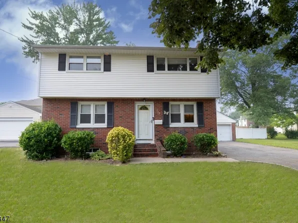 715 Evans St, Paramus Boro, NJ 07652