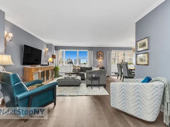 1175 York Avenue image 2 of 19