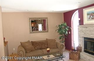 5th image of 2734 Rising Hill Dr