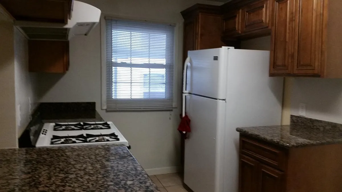 605 Herald Street — Photo 4