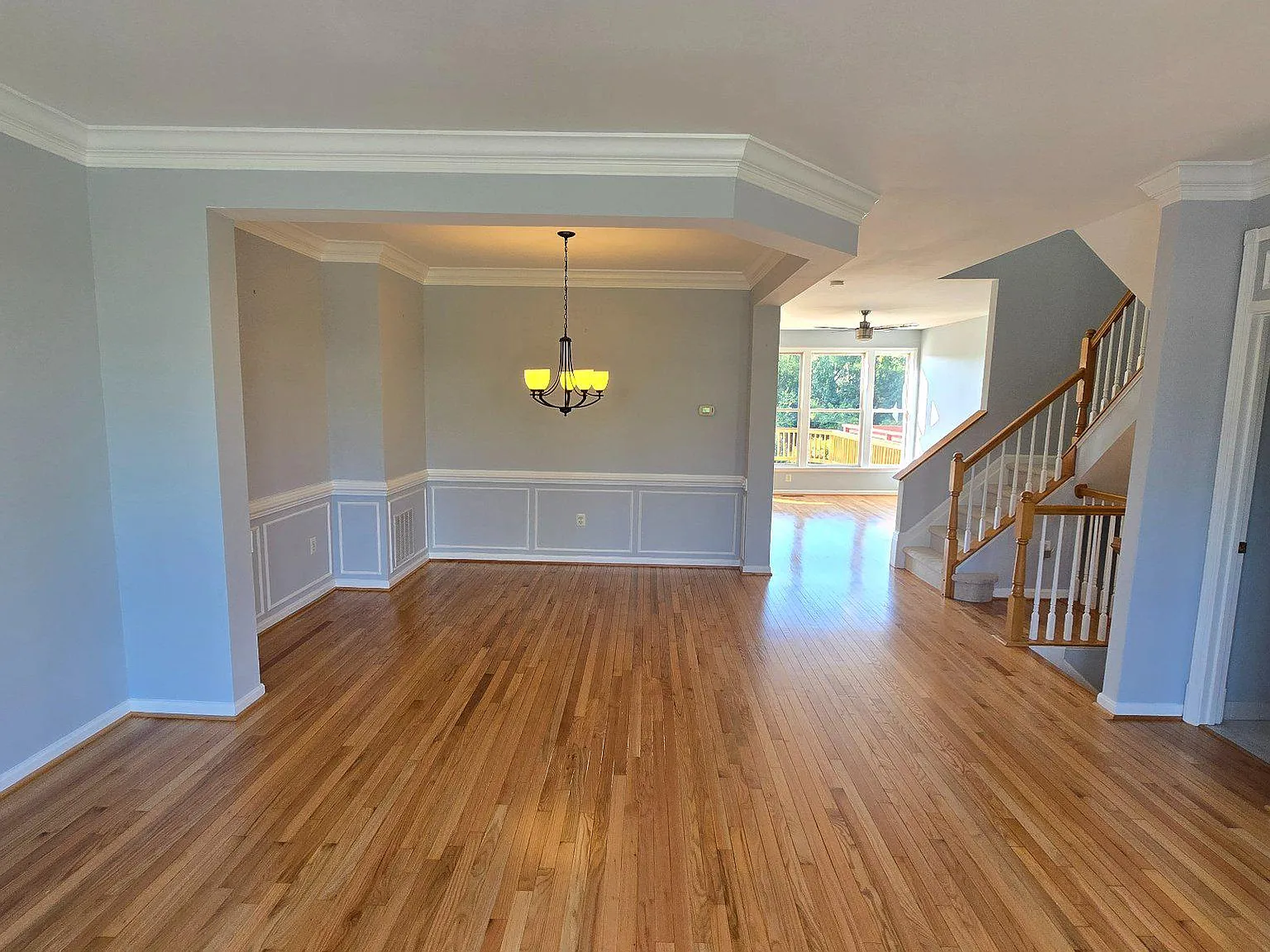4 bed, 3.5 bath, 2376 sqft, $3,500 — Photo 3