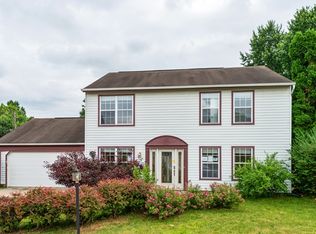 5403 Old Barn Dr, Indianapolis, IN