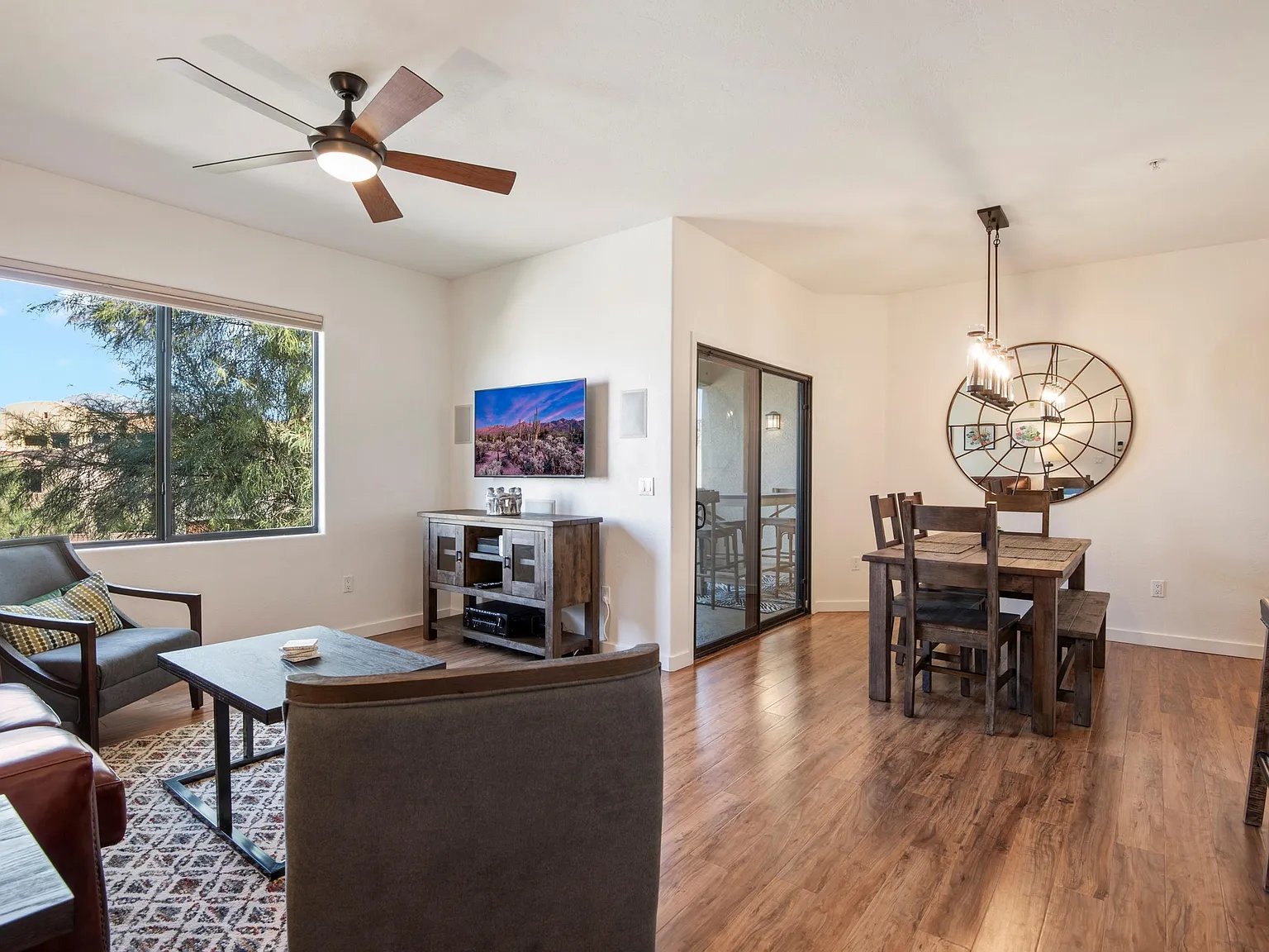 2 bed, 2.0 bath, 1036 sqft, $1,800 — Photo 4