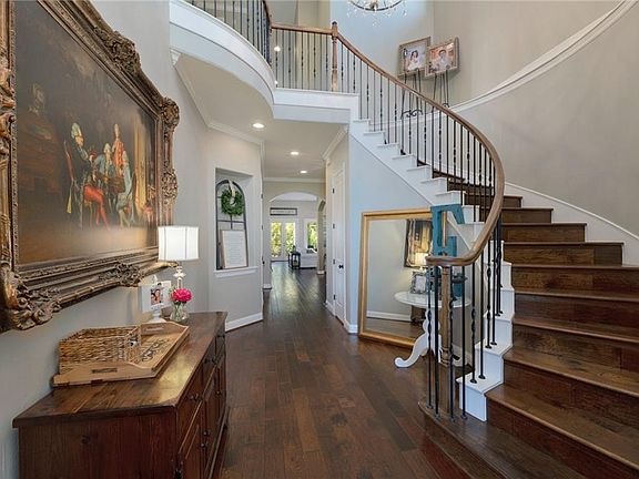 3rd image of 207 Rocky Coast Dr