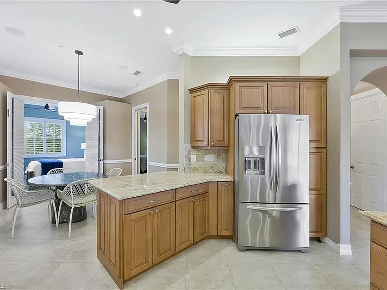 795 Bentwater Cir #204 — Photo 11