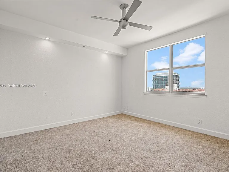 401 69th St #Penthouse 101 — Photo 22