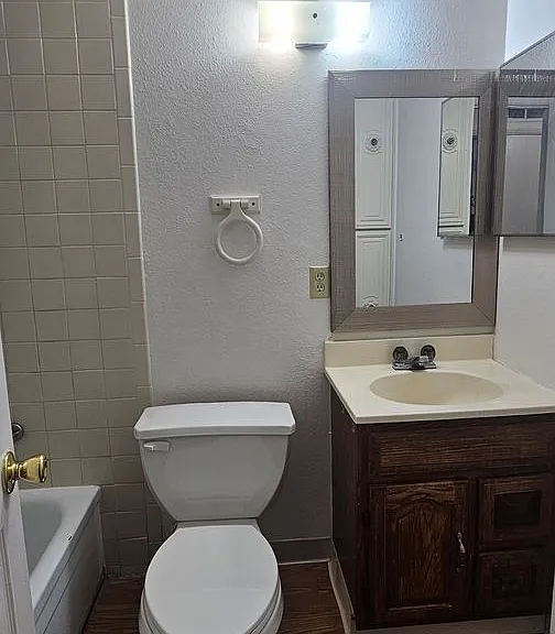 715 James Ct — Photo 12