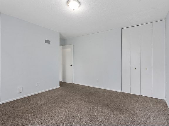 3rd image of 418 W 89th St APT B