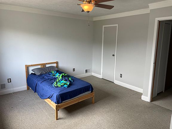 4th image of 172 Pierce St #1