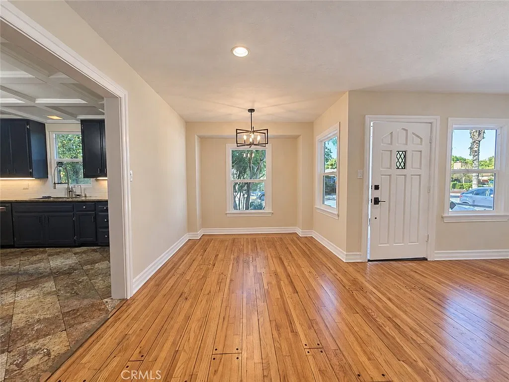 3 bed, 1580 sqft, $4,500 — Photo 3