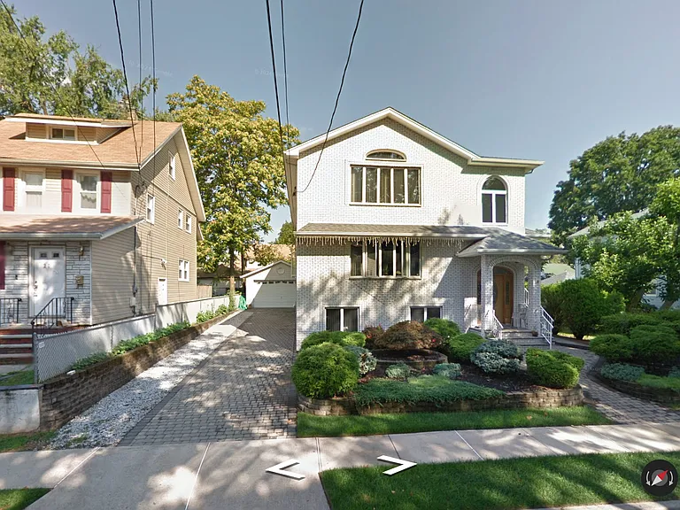 14 Elm St #2 — Photo 1