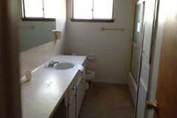 5th image of 2713 Pickerton Dr