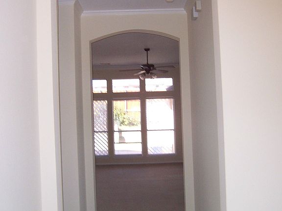 2nd image of 925 Heatherwood Dr