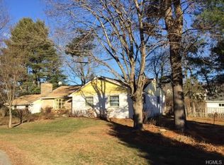 12 Circle Dr, Hopewell Junction, NY 12533