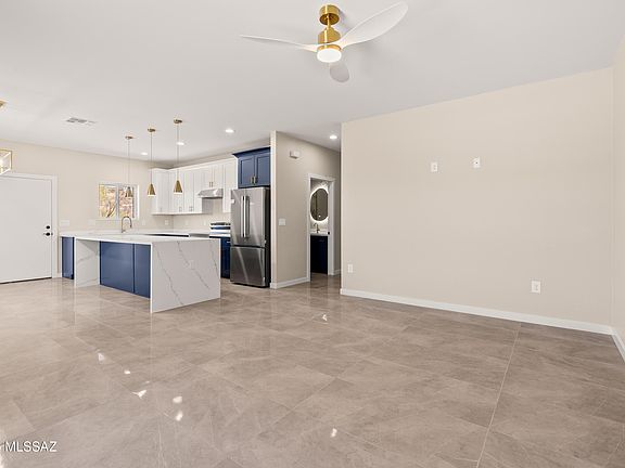 4th image of 324 Peru Ct