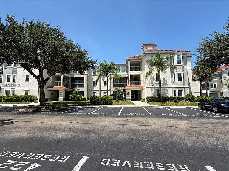 23500 Walden Center Dr #210 — Photo 18