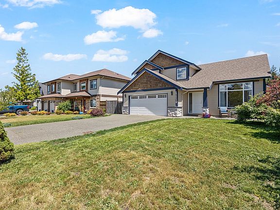 2nd image of 4736 McLauchlin Pl