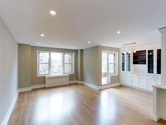 4th image of 30 Park Ave Ph A
