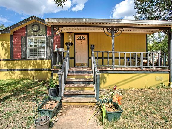 2nd image of 116 Sunny Ln