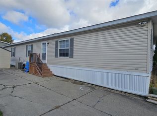 9481 Andrew Ct, Davisburg, MI 48350